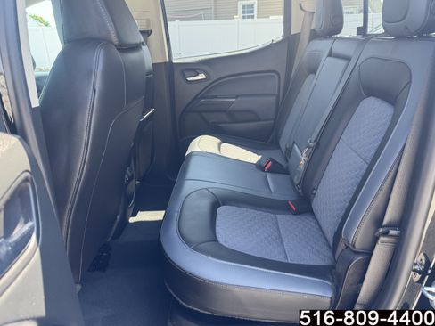 Used 2022 Chevrolet Colorado Z71 AWD/4WD image 35