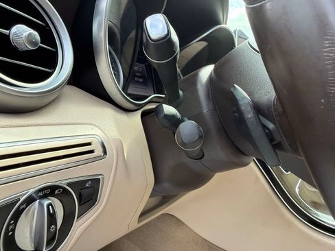 Used 2015 Mercedes-Benz C 300 4MATIC Sedan image 15