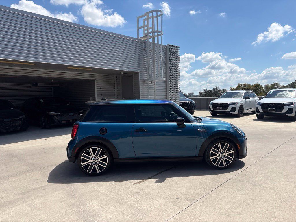 Used 2024 MINI Cooper S FWD image 4
