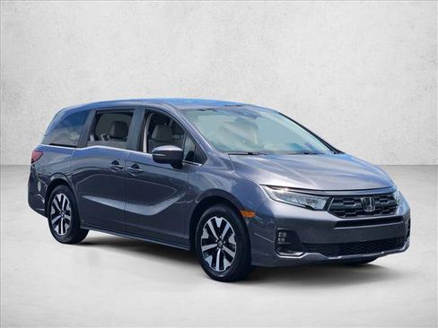 Used 2026 Honda Odyssey EX-L image 3