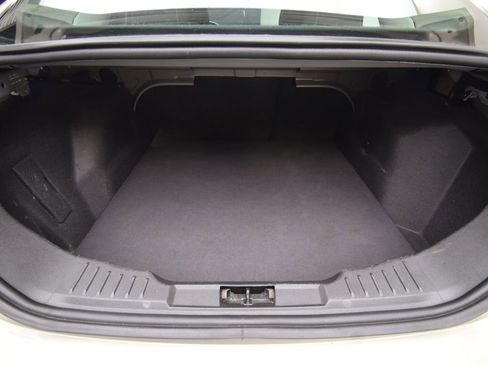 Used 2016 Ford Focus SE w/ SE Sport Package image 22