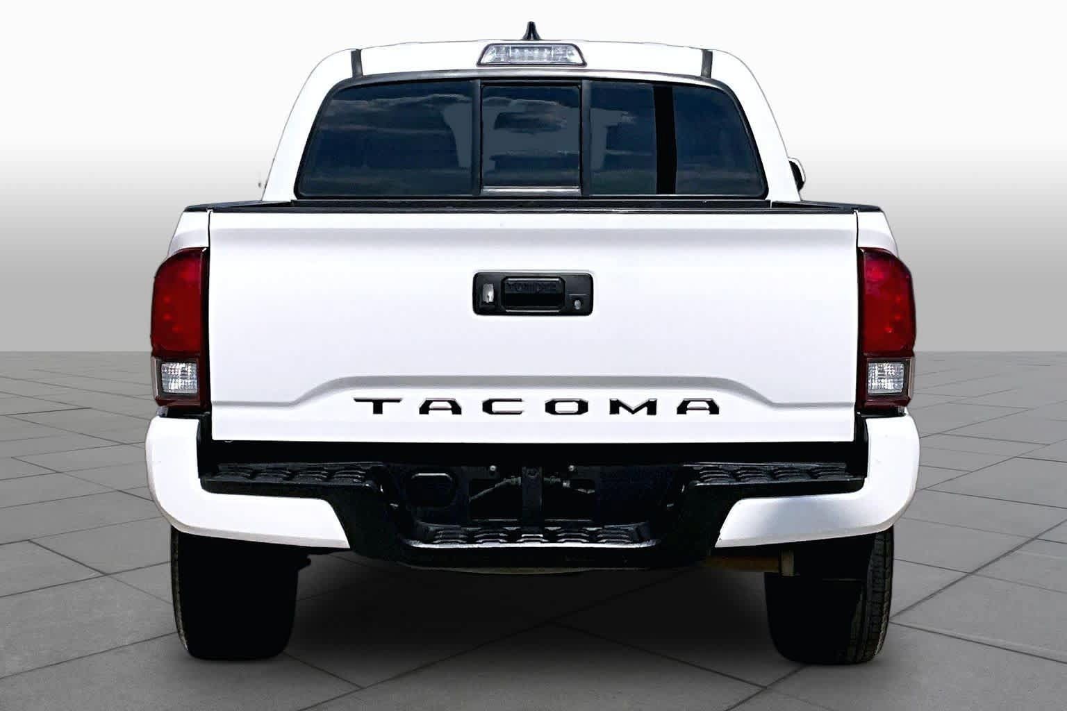 Used 2018 Toyota Tacoma SR w/ SR Convenience Package RWD image 4