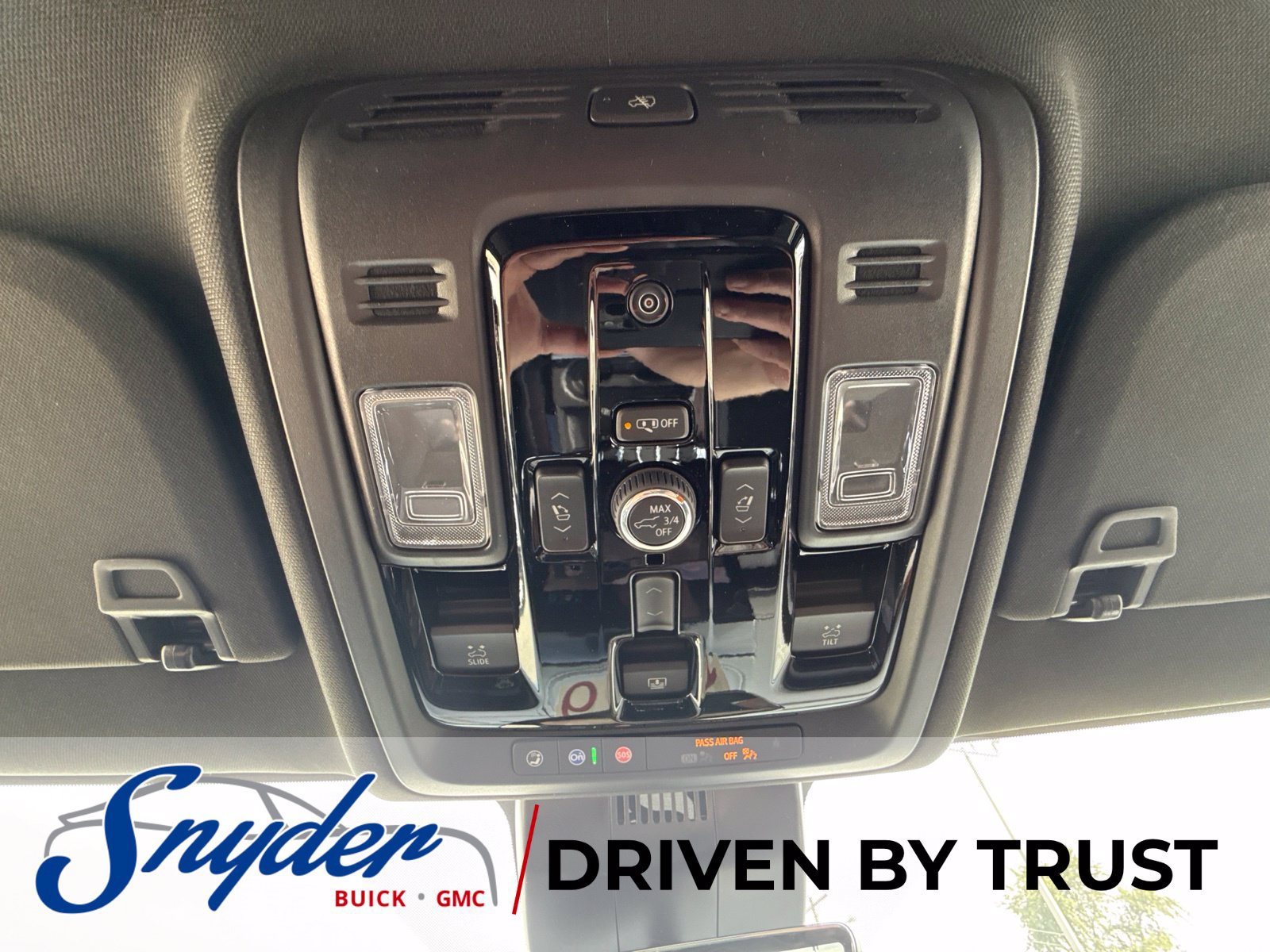 New 2026 GMC Yukon Denali w/ Advanced Technology Package AWD/4WD image 48