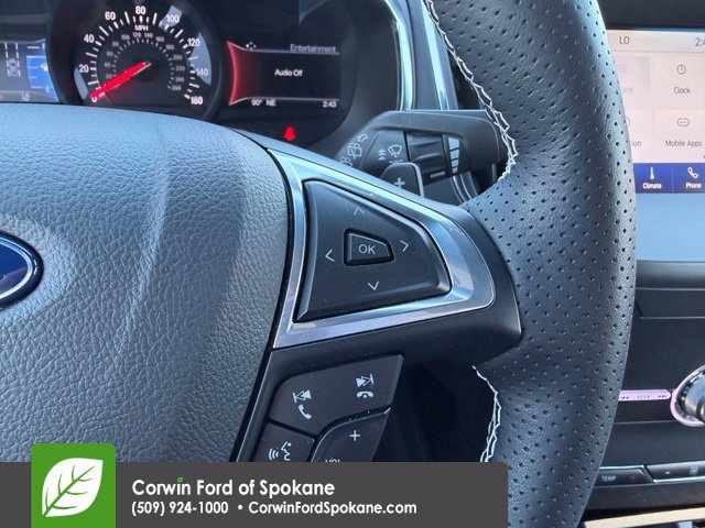 Used 2020 Ford Edge ST w/ Cold Weather Package AWD/4WD image 27