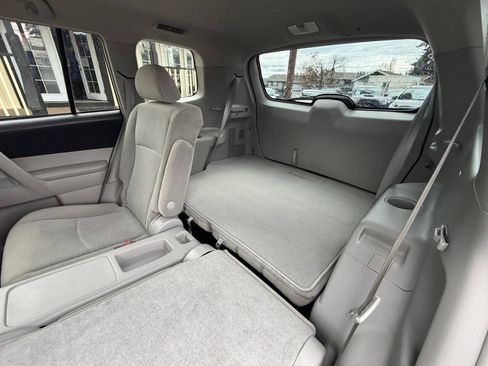 Used 2013 Toyota Highlander Plus AWD/4WD image 16