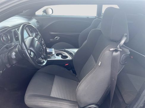 Used 2022 Dodge Challenger GT AWD/4WD image 21