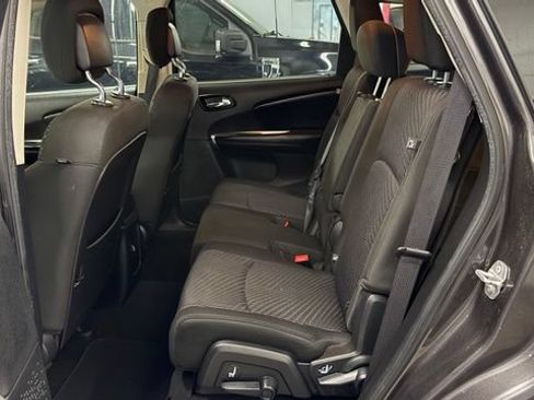 Used 2020 Dodge Journey SE w/ SE Popular Equipment Group FWD image 22