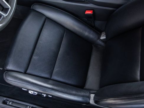 Used 2018 Porsche 911 Turbo image 31