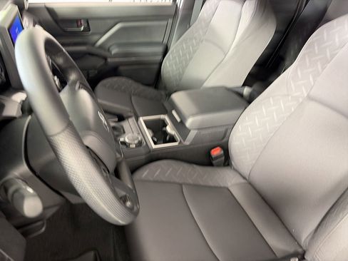 New 2026 Toyota Tacoma SR5 AWD/4WD image 18