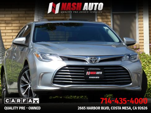 Used 2018 Toyota Avalon XLE Premium w/ Preferred Accessory Package FWD image 13
