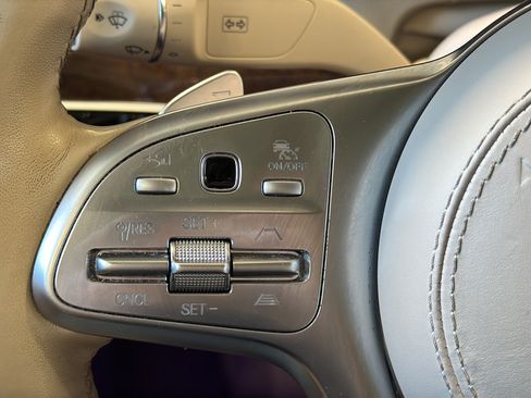 Used 2020 Mercedes-Benz S 560 4MATIC Sedan image 21