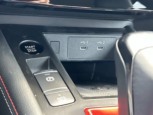 New 2026 Nissan Kicks SR AWD/4WD image 33