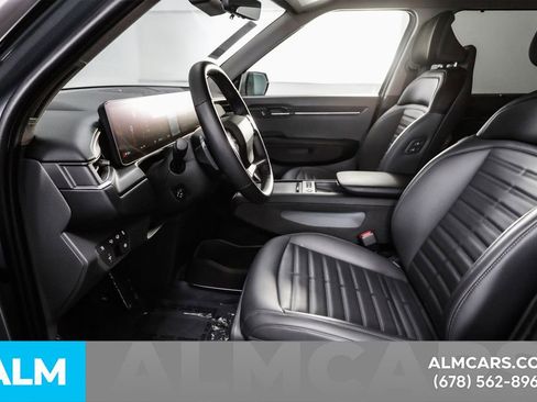 Used 2024 Kia EV9 Land image 17