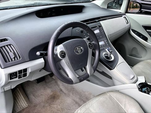 Used 2010 Toyota Prius Five image 15