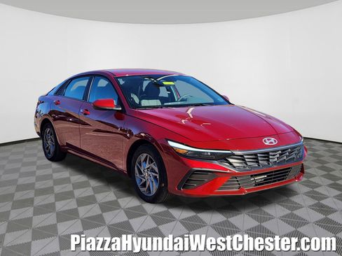 Certified 2024 Hyundai Elantra SEL image 1