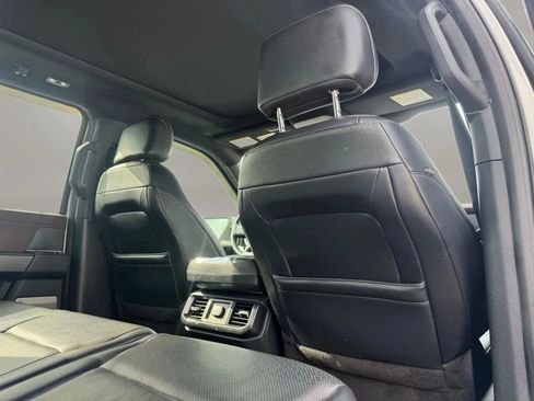 Used 2021 Ford F150 Lariat w/ Max Trailer Tow Package image 13