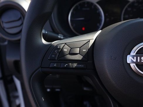 New 2025 Nissan Kicks Play S image 26