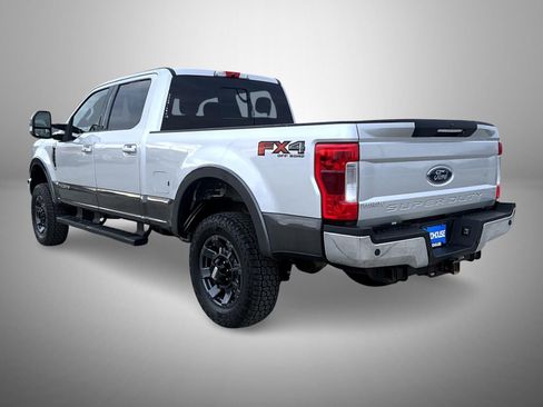 Used 2019 Ford F250 Lariat w/ Lariat Ultimate Package image 7