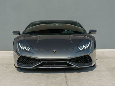 Used 2016 Lamborghini Huracan LP 610-4 image 6