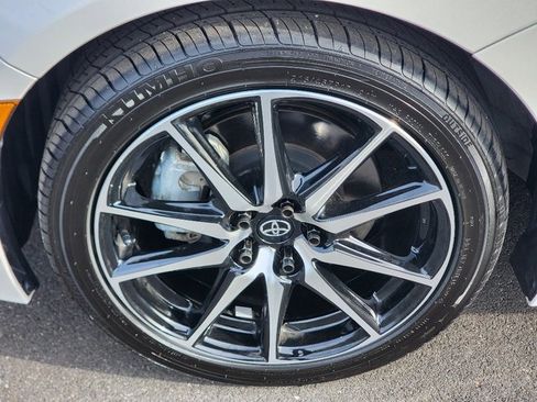 Used 2025 Toyota GR86 image 15