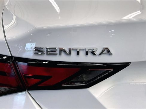 Used 2024 Nissan Sentra S FWD image 30