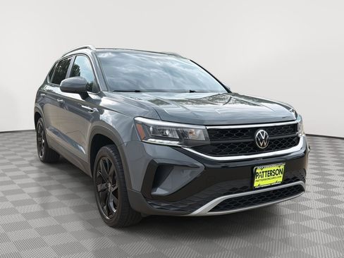 Used 2023 Volkswagen Taos SE AWD/4WD image 1