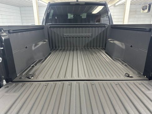 Used 2024 Toyota Tacoma SR AWD/4WD image 21