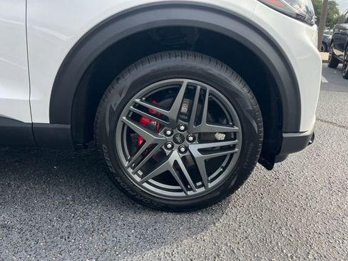 Used 2025 Ford Explorer ST-Line w/ Premium Package image 32