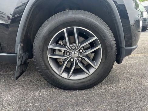 Used 2017 Jeep Grand Cherokee Limited w/ Trailer Tow Group IV AWD/4WD image 8