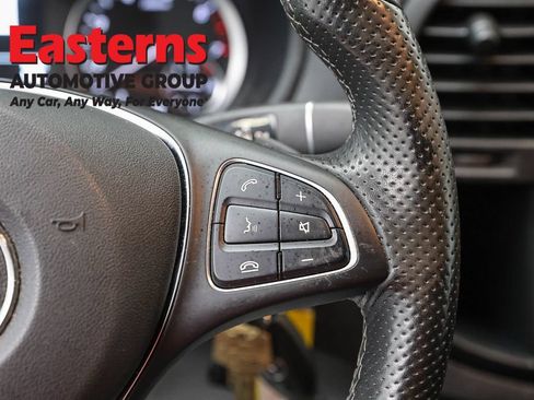 Used 2023 Mercedes-Benz Metris image 16