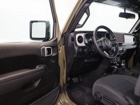 Used 2025 Jeep Wrangler Sport image 7