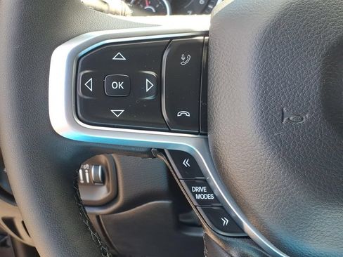 Used 2025 RAM 1500 Big Horn AWD/4WD image 11