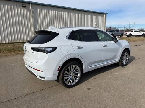 New 2026 Buick Envision Avenir image 3