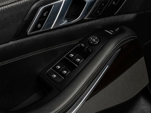 Used 2023 BMW X5 sDrive40i w/ Executive Package image 47