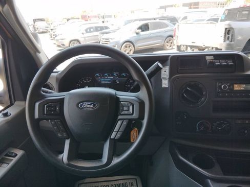 Used 2022 Ford E-350 and Econoline 350 Super Duty RWD image 23