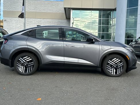 New 2026 Nissan Leaf SV+ w/ Floor Mat Package (SV+) image 3