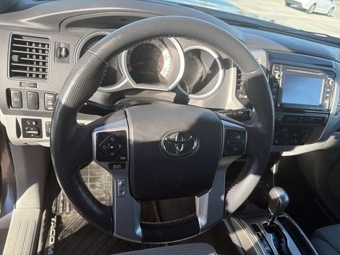 Used 2014 Toyota Tacoma PreRunner w/ TRD Sport Package RWD image 15