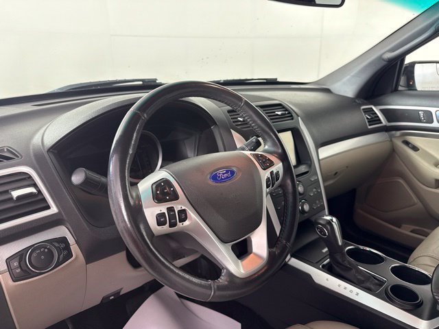 Used 2013 Ford Explorer XLT FWD image 17