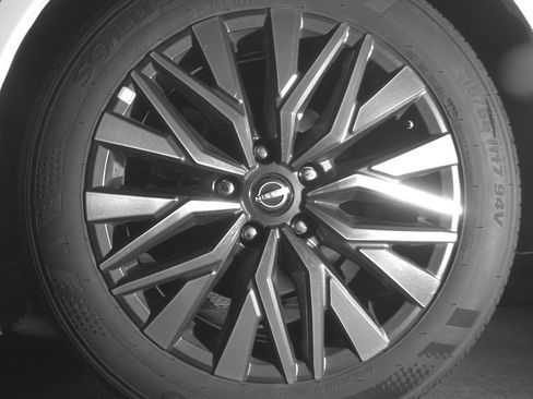 Used 2025 Nissan Altima 2.5 SV image 14