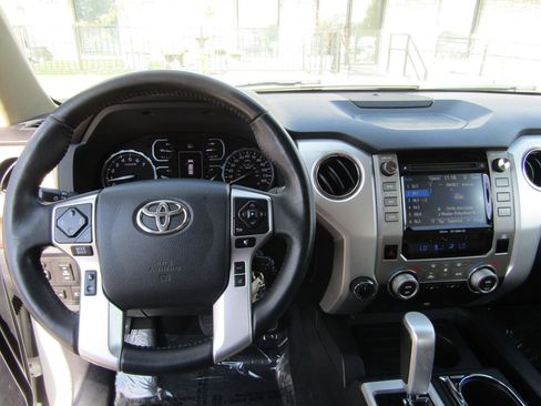 Used 2018 Toyota Tundra Limited image 16