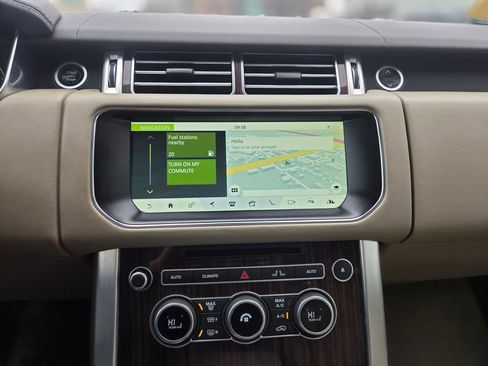 Used 2017 Land Rover Range Rover Supercharged image 17