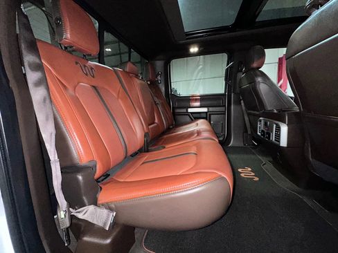 Used 2018 Ford F150 King Ranch w/ Equipment Group 601A Luxury AWD/4WD image 32