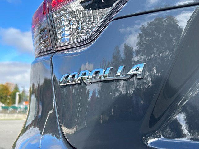 Used 2024 Toyota Corolla LE w/ LE Convenience Package FWD image 10