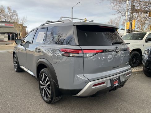 Certified 2024 Nissan Pathfinder Platinum image 8