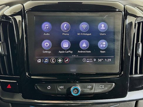 Used 2023 Chevrolet Traverse LT image 14