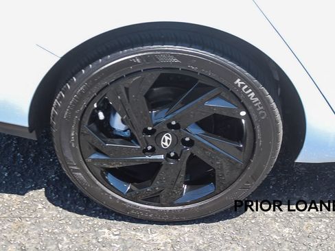Certified 2026 Hyundai Elantra Sport FWD image 11