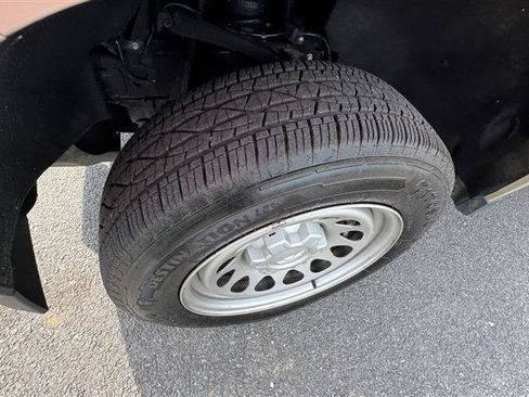 Used 2024 Chevrolet Colorado W/T image 29