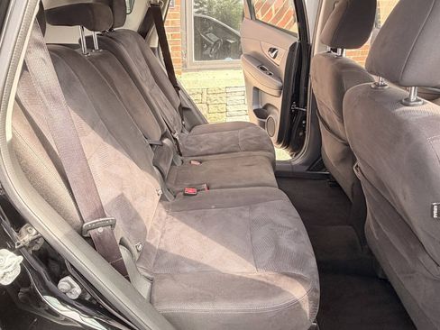 Used 2015 Nissan Rogue S AWD/4WD image 18