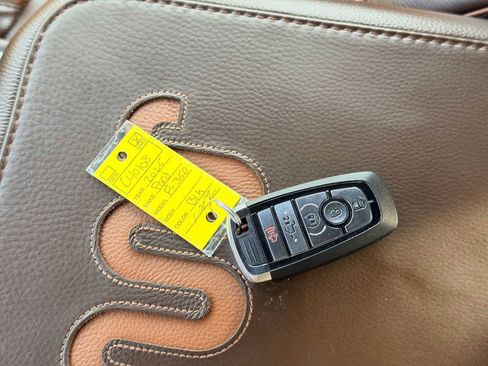 Used 2025 Ford F350 King Ranch image 35