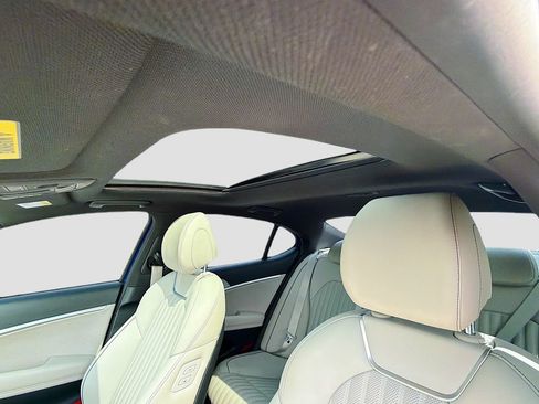 Used 2023 Genesis G70 2.0T w/ Sport Prestige Package RWD image 22